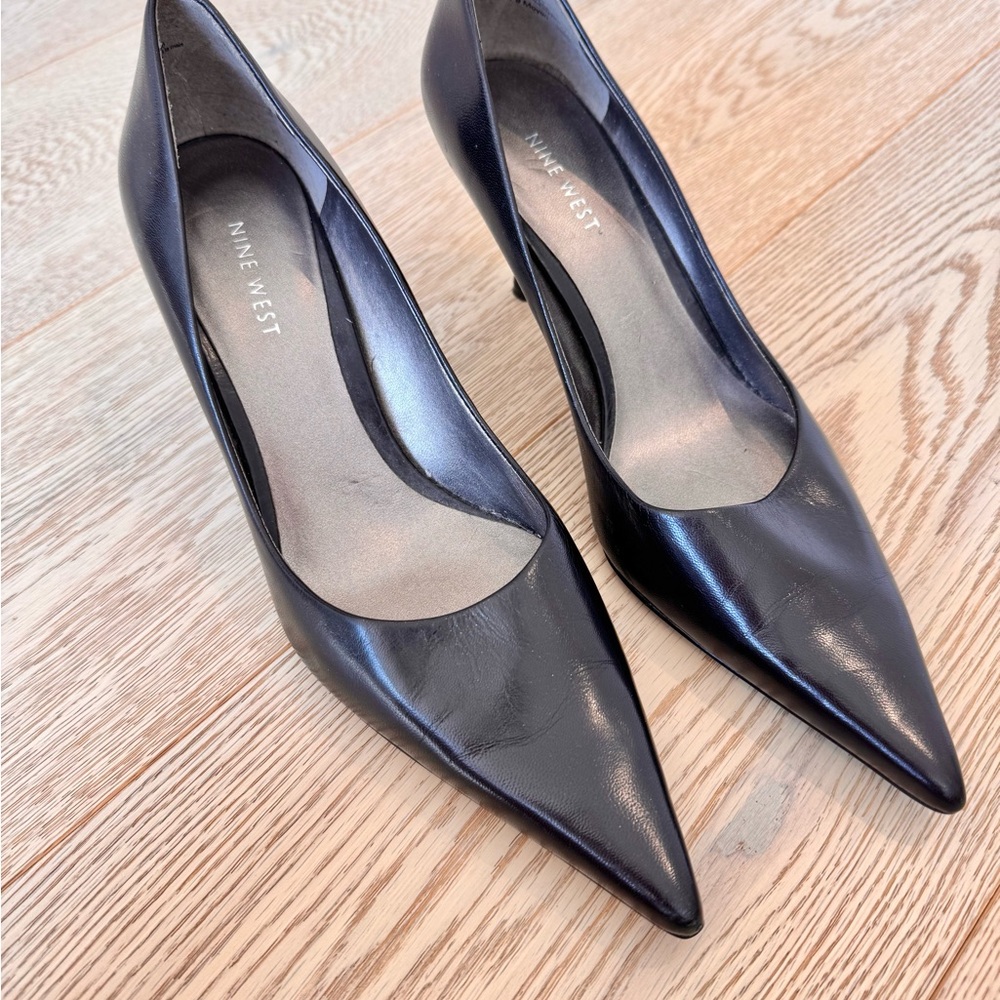 Nine West versatile pointed toe 2.5” heels